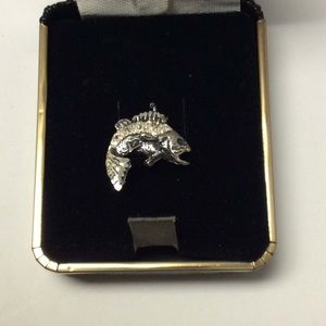 Black Hills Silver Fish tie tack